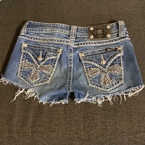 Miss Me Shorts size 27